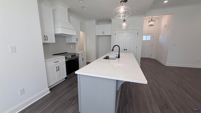 Photo - 524 Bristleleaf Path