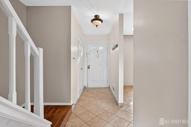 Photo - 13 Pear Tree Ln