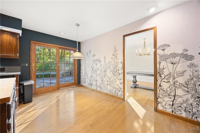 Building Photo - 8178 Old Sunridge Dr