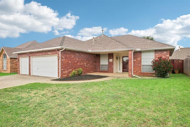 Photo - 613 Vickery Ave