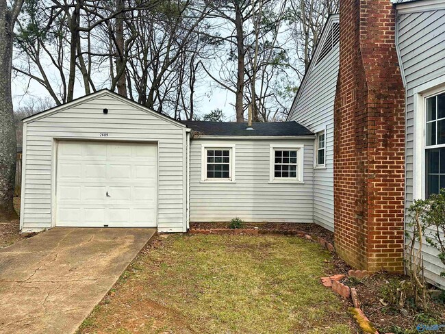 Photo - 2609 Whitesburg Dr House