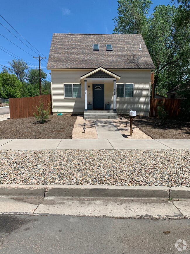 Building Photo - 532 W Kiowa St Rental