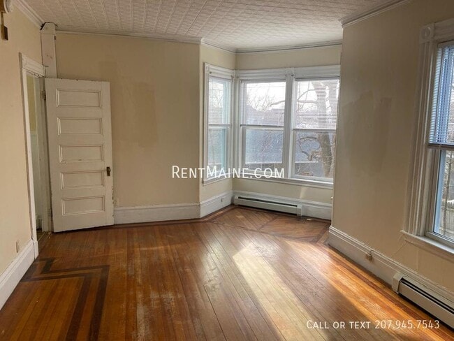 36 3rd St Unit 3