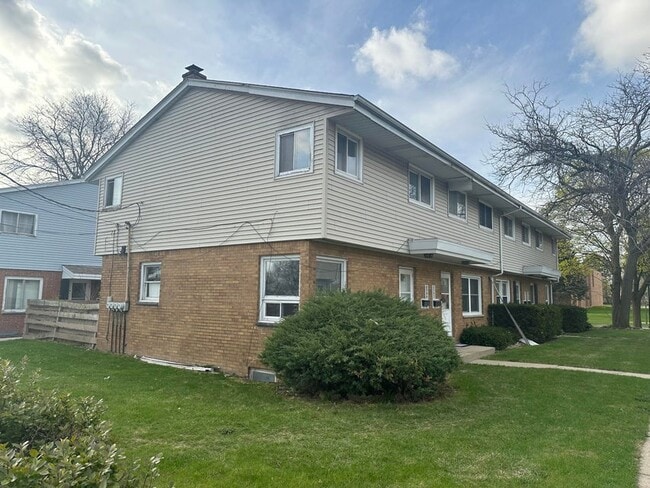 Photo - 8594 W Villard Ave