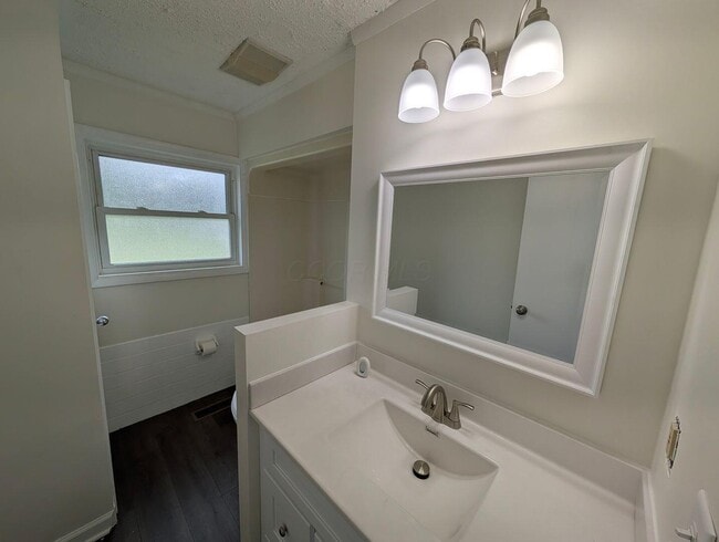 1055 Cottingham Rd