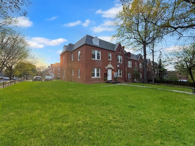 Building Photo - 4800 3rd St NW Rental