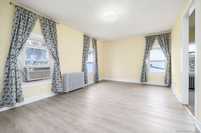 Photo - 75 Soundview Ave