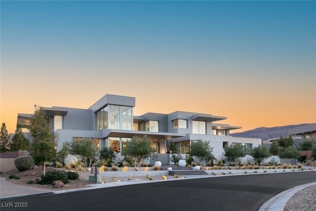 Building Photo - 14 Magic Stone Ln