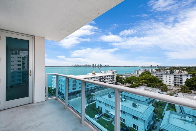 Photo - 7501 E Treasure Dr Unit 8n