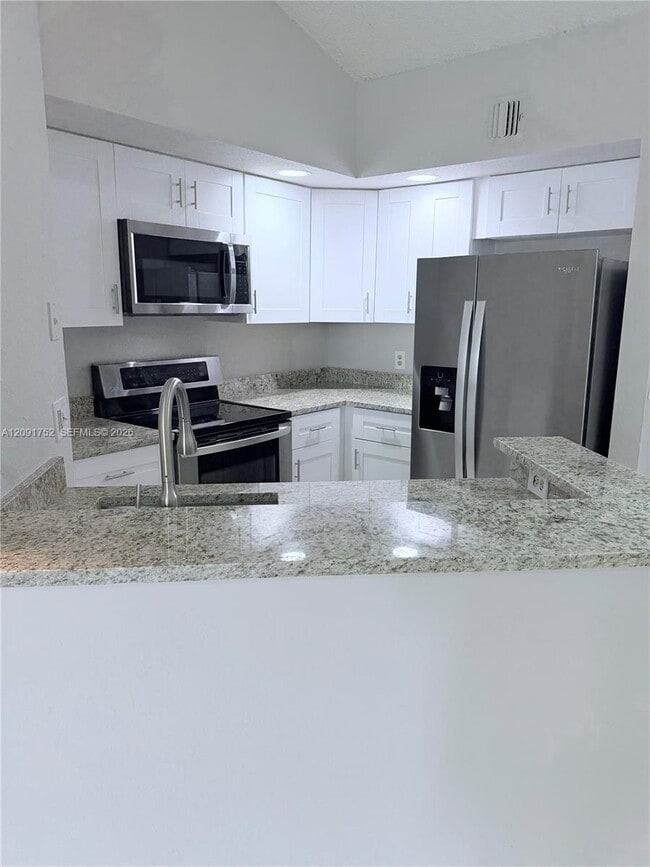 3480 Pinewalk Dr N Unit 136