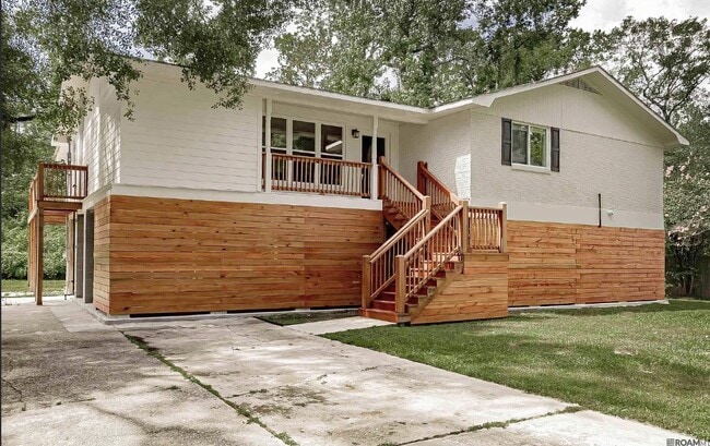 Building Photo - 736 Castlewood St Rental