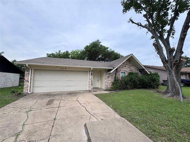 Photo - 513 Southlake Dr House