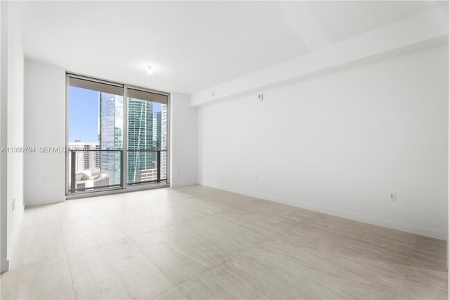 Photo - 77 SE 5th St Unidad 3304