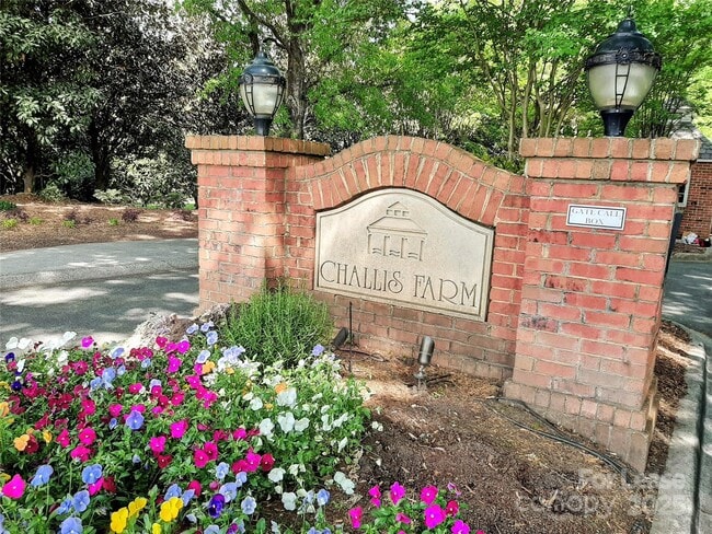 Photo - 5523 Challis View Ln