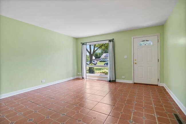 Photo - 500 Cherry Cir