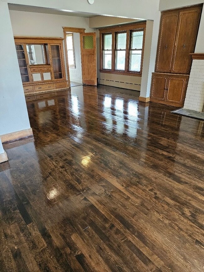 Building Photo - 2902-2904-2904 N 40th St Rental