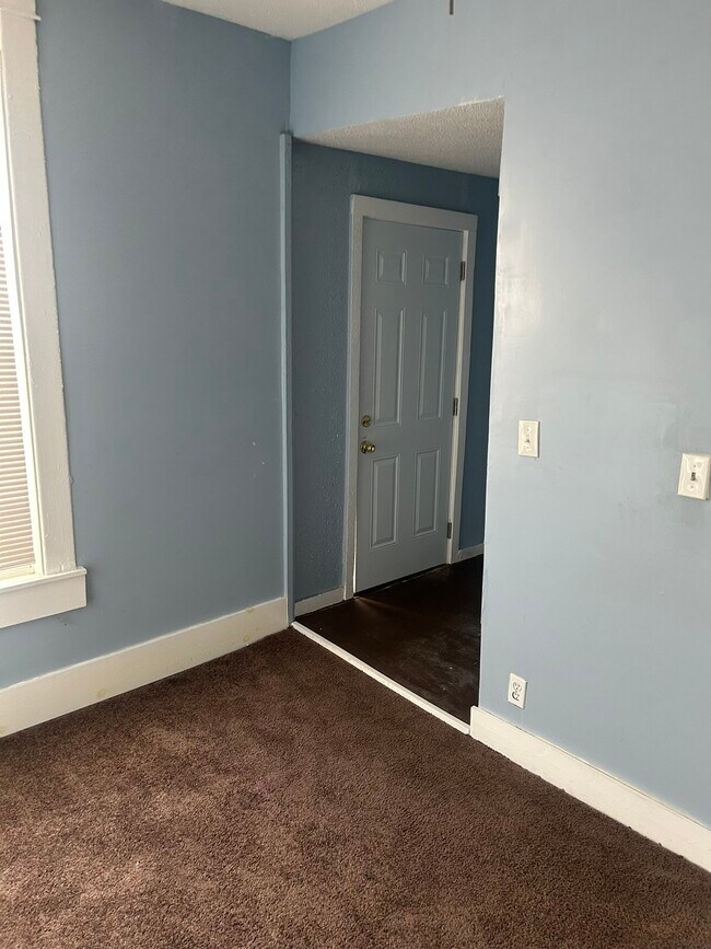 Photo - 1011 S Willett St Unit #2