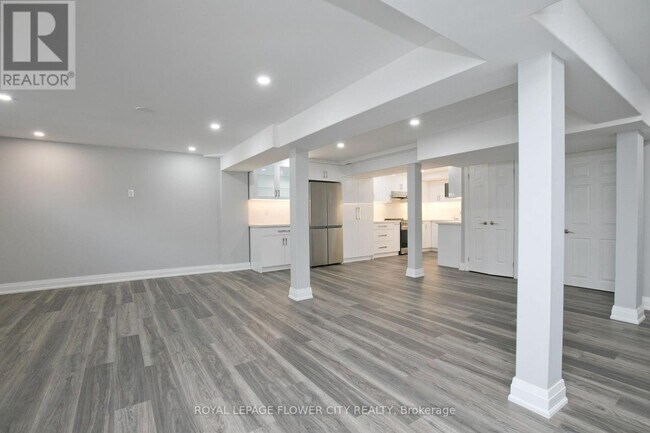 Photo - 15 Tristan Ct