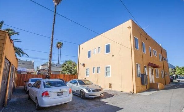 Photo - 1414 Dixon St