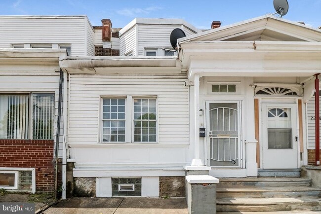 Building Photo - 2230 S 70th St Rental