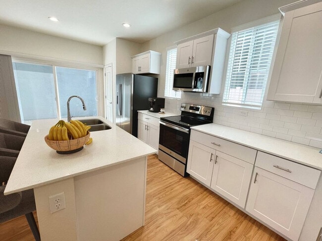 Photo - 817 E Roma Ave Unidad SI ID1540090P