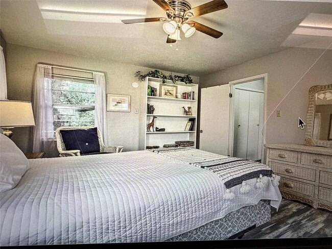 Photo - 120 5th St Unit 1