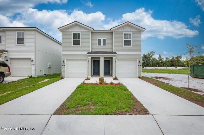 Photo - 846 Hartshill Pl