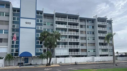 Building Photo - 500 Treasure Island Cswy Unit 101 Rental