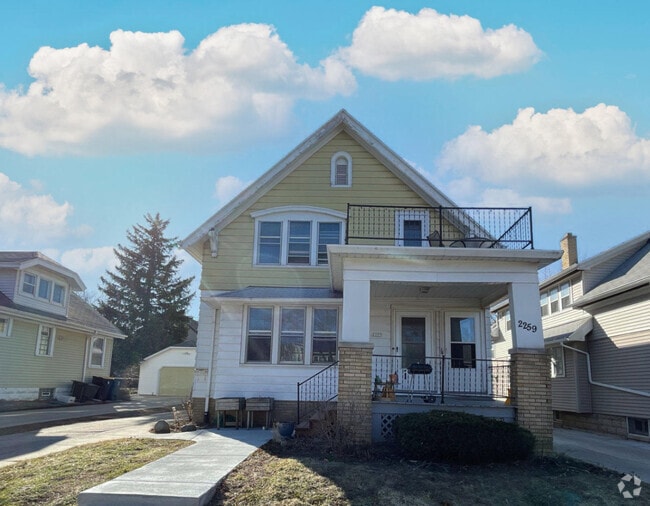 Building Photo - 2259 N 72nd St Rental