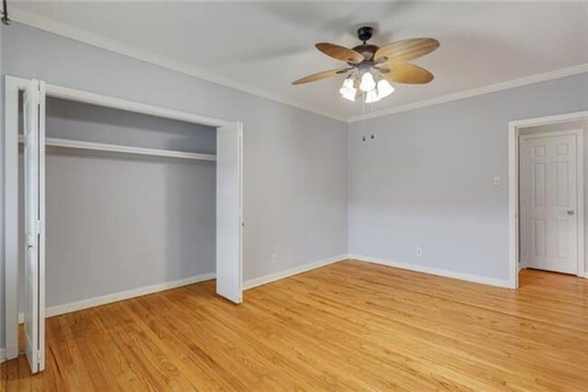 Photo - St Charles Ave 1BR with OFF STREET parking... Unidad 303