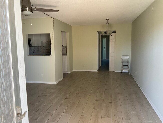 Photo - 80 Bedford E Unidad D