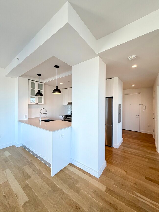 409 Eastern Pkwy
