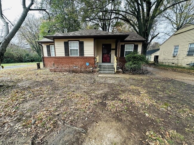 Building Photo - 1223 Inman Cove