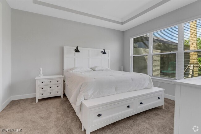 Building Photo - 15561 Vittorio St Rental