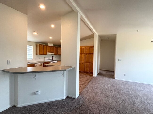 Photo - Charming Horse Property - 2 Bed/ 2 Bath with office- Home with Scenic Views and Pasture