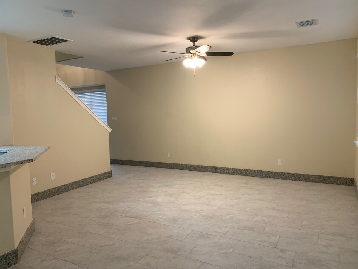 Photo - 42 Blue Creek Pl