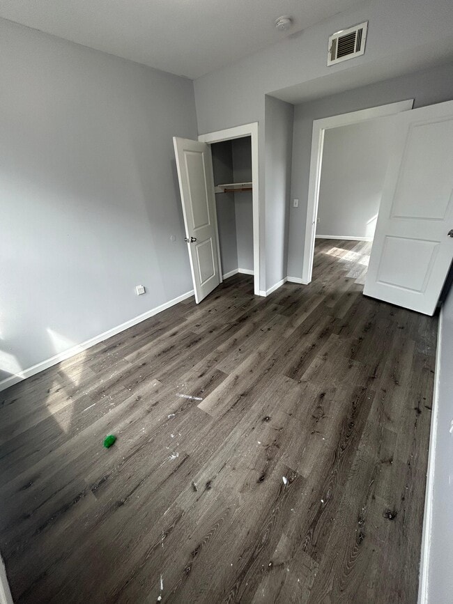 122 Wade Ave 5 - 126 Wade St Unit 5