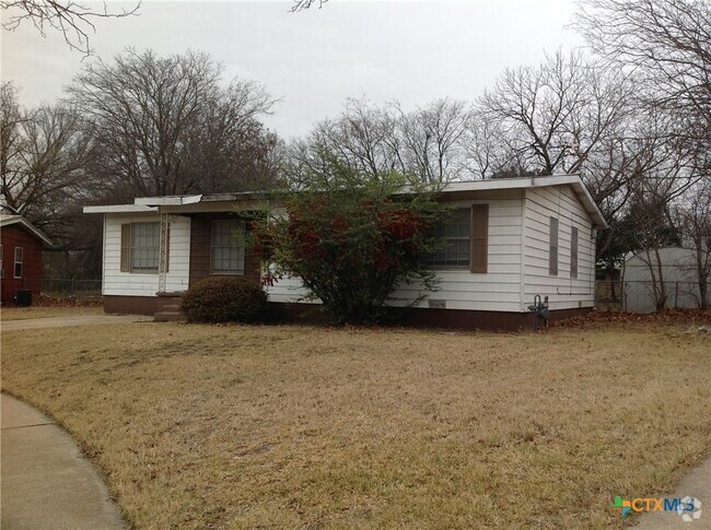 Building Photo - 1601 Elkins Ave Rental