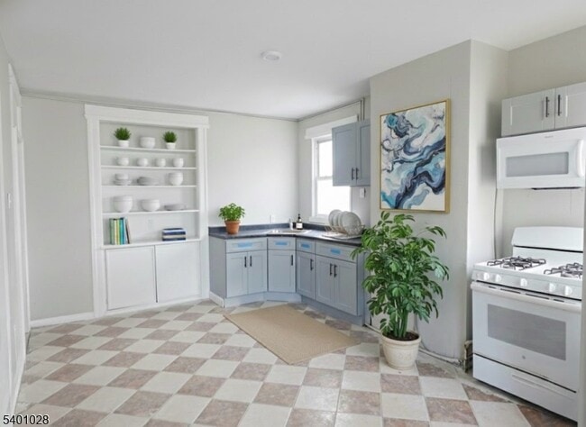 Photo - 1360 Springfield Ave