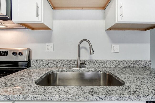 Photo - Three Bedroom Home in Hamilton!