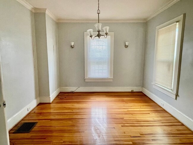 Photo - Welcome to this charming 4-bedroom, 2-bathroom home located in the vibrant city of Charlotte, NC