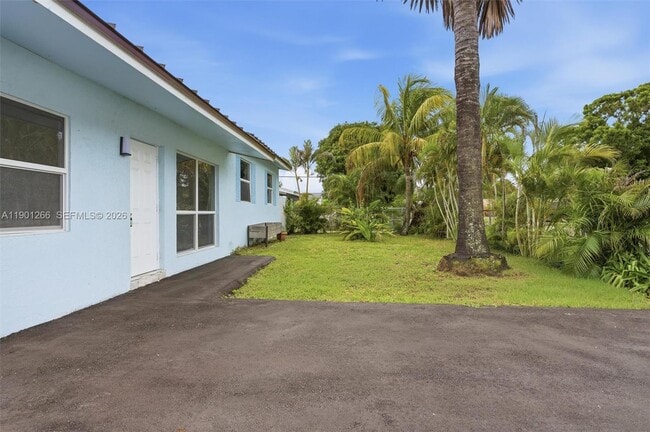 Photo - 2280 SW 43rd Ave