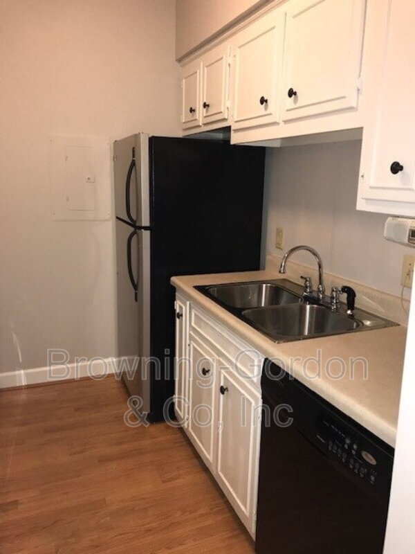 302 Sloan Rd