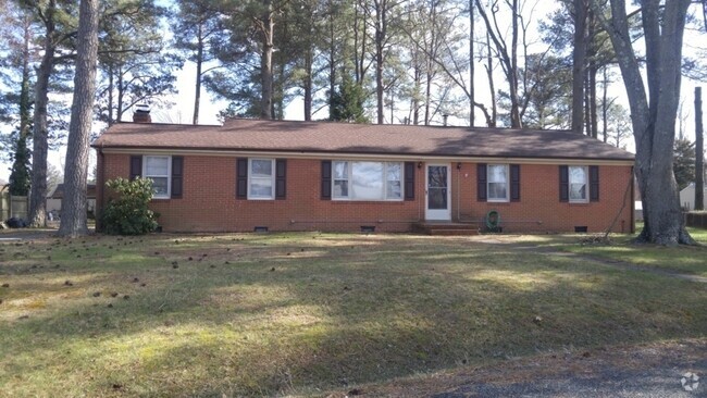 Building Photo - 3 Bedroom 2 Bath Brick Rancher in Mechanic... Rental