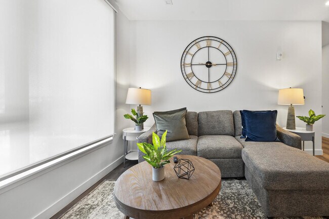 Photo - 282 Bremen St Unidad ID1240277P