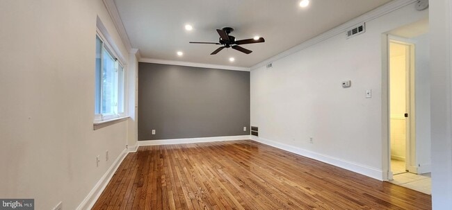 Photo - 7902 San Leandro Pl