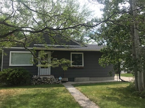 Building Photo - Gorgeous 3 bedroom, 2 bath home in great n...