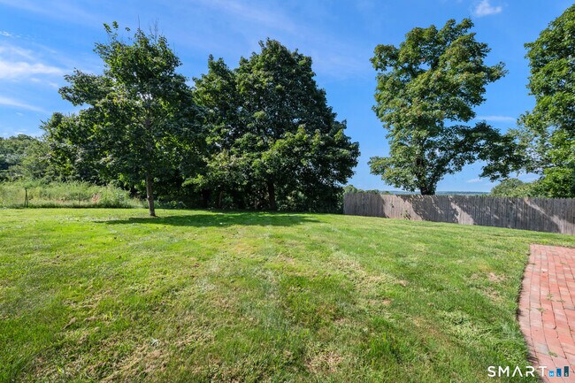 136 Chestnut Hill Rd