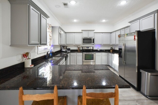 Photo - Pet Friendly Three Bedroom with Bonus!