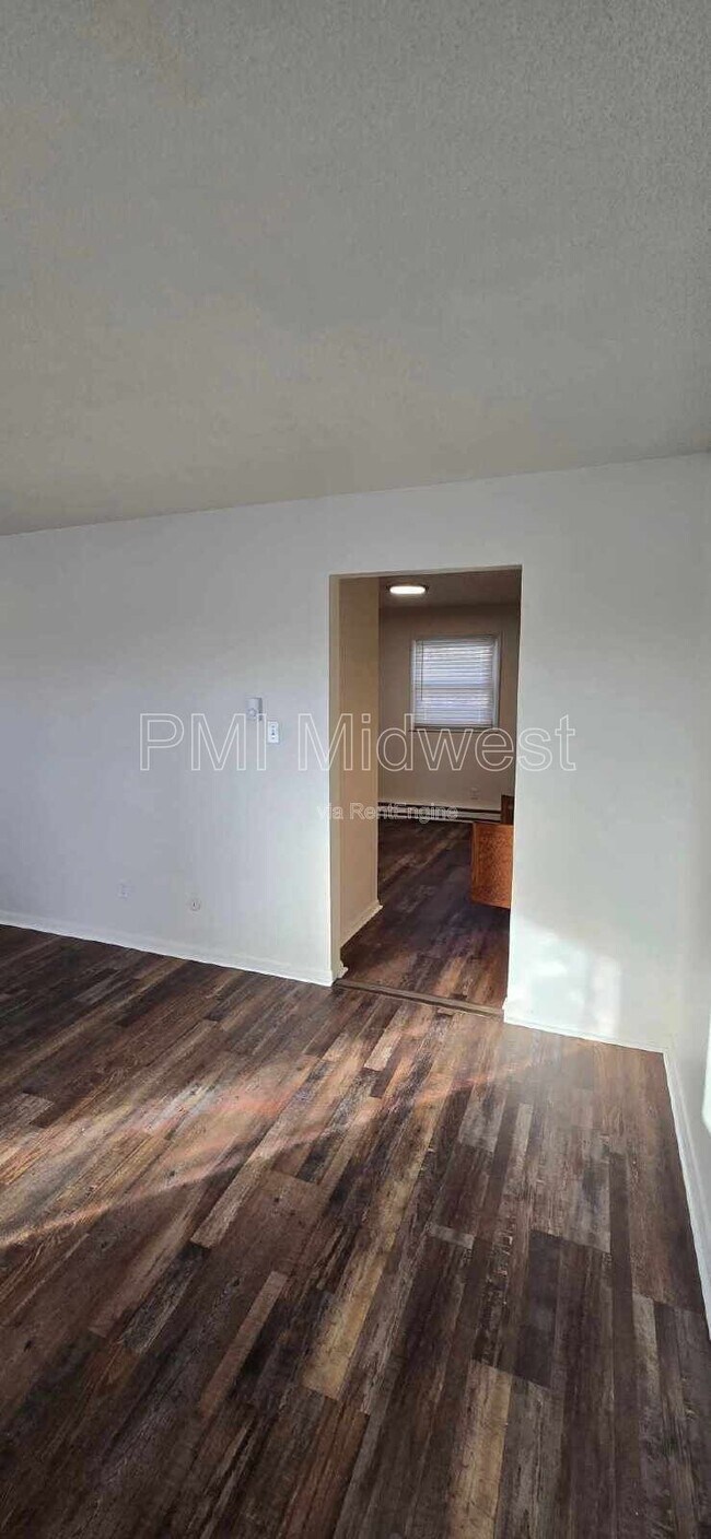 Photo - 570 US-52 Unit 8b